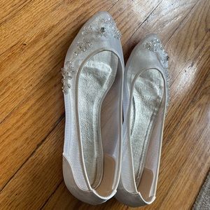 Size 10 Lacey and beaded formal/bridal shoes